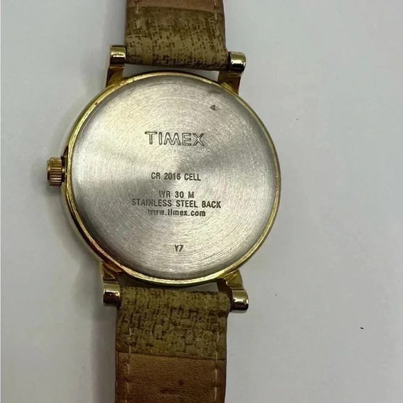 Timex Brown & Gold Toned Classy Water Resistant Wristwatch w/ Adjustable Band - Picture 6 of 7